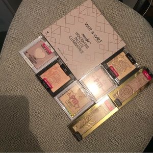 Wet N Wild highlighter vault